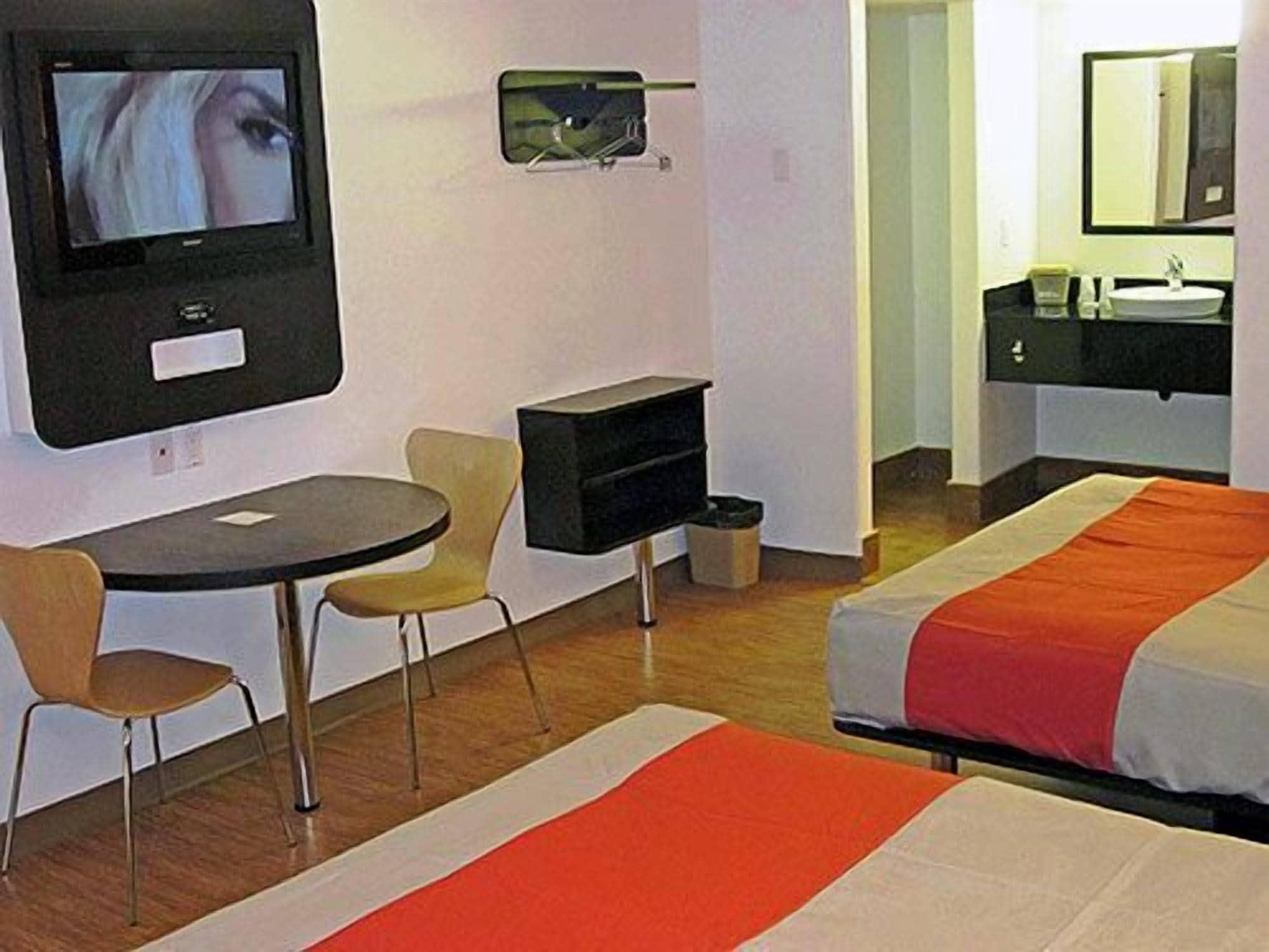 Motel 6 فيكتورفيل المظهر الخارجي الصورة