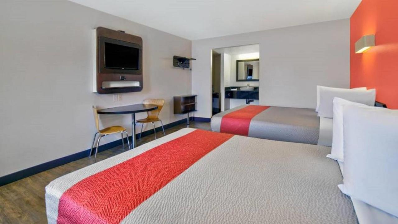 Motel 6 فيكتورفيل المظهر الخارجي الصورة