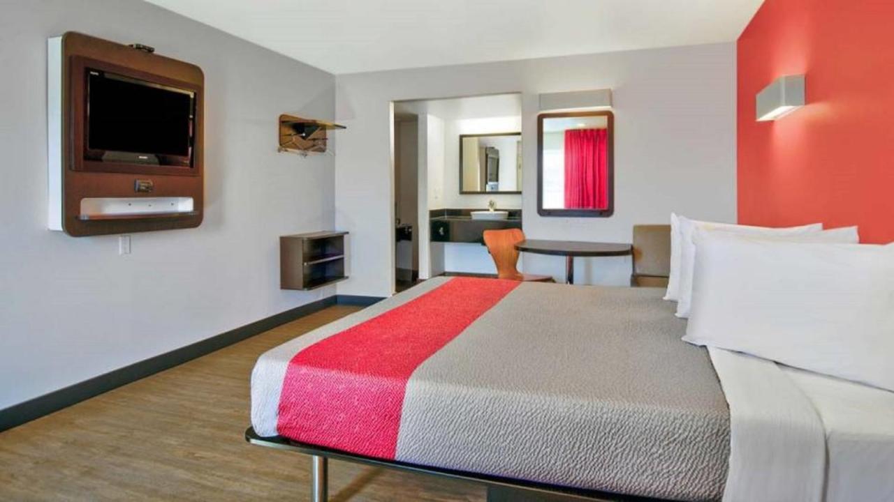 Motel 6 فيكتورفيل المظهر الخارجي الصورة