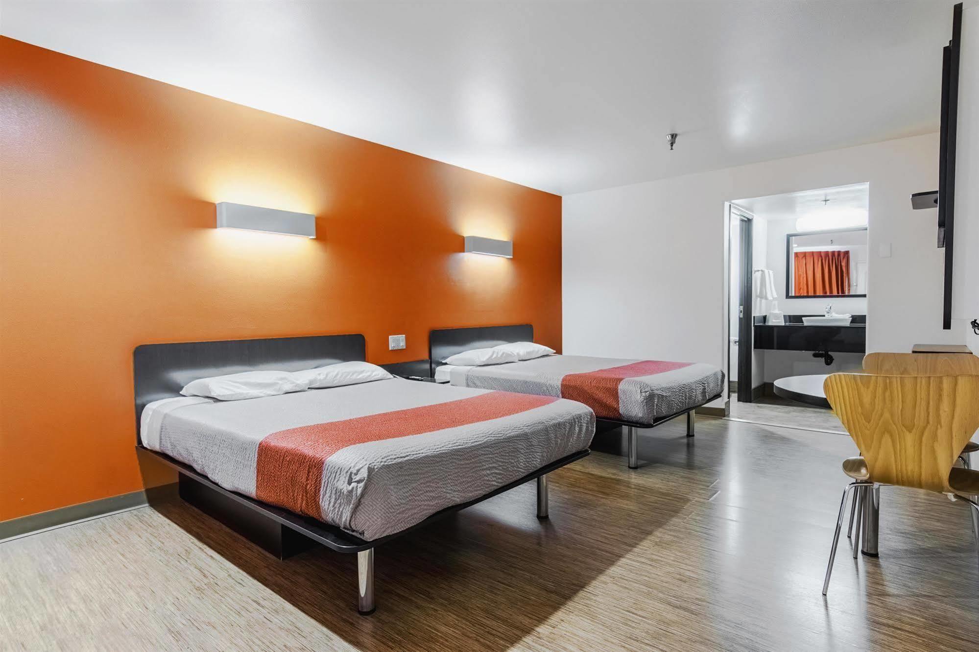 Motel 6 فيكتورفيل المظهر الخارجي الصورة