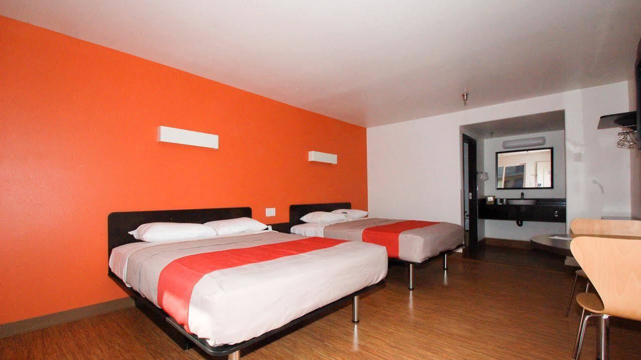 Motel 6 فيكتورفيل المظهر الخارجي الصورة